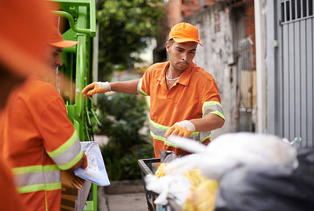 Best Yard Cleanup Services  in Coloma, MI